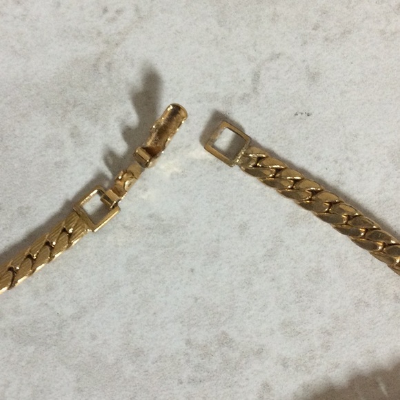 Avon Gold chain bar link bracelet - Picture 6 of 10